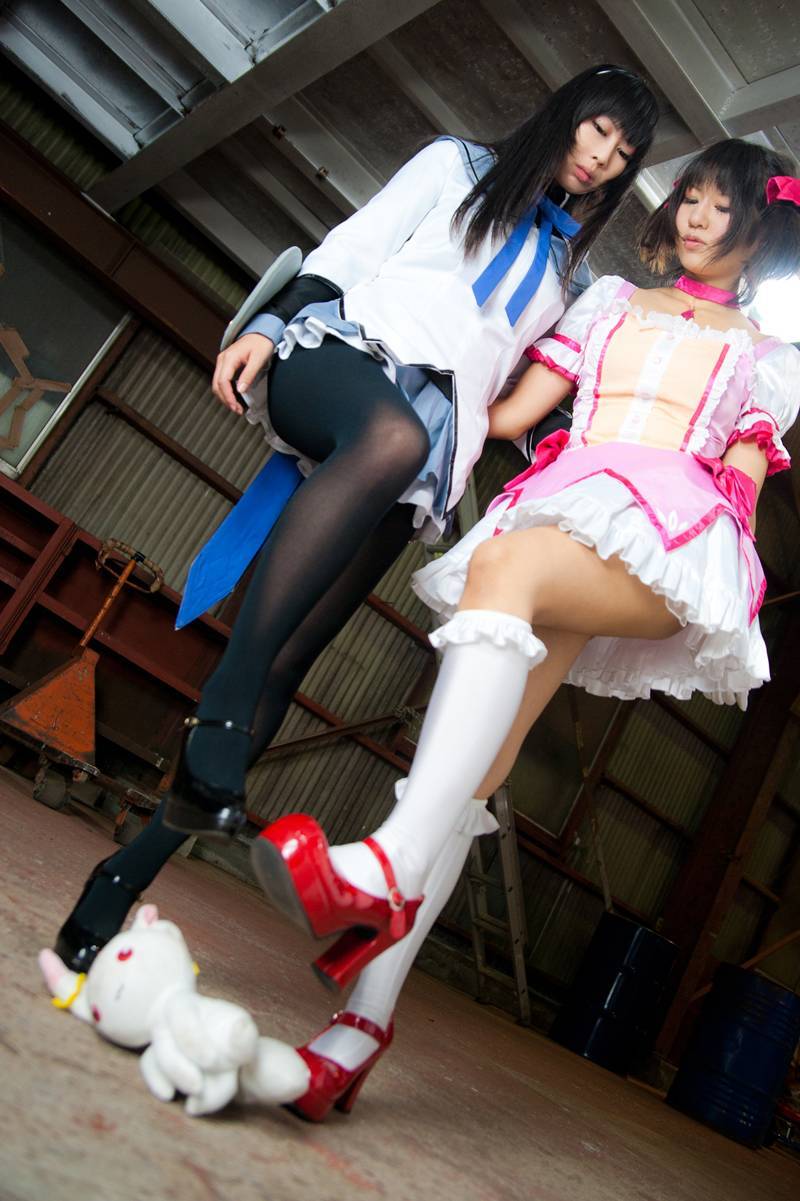 [Cosplay]   cos制服双姐妹